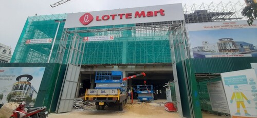 Cho thuê xe nâng người tại Lotte Vinh